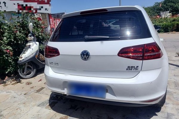Volkswagen Golf 2017, 134100 км, за 8841 USD