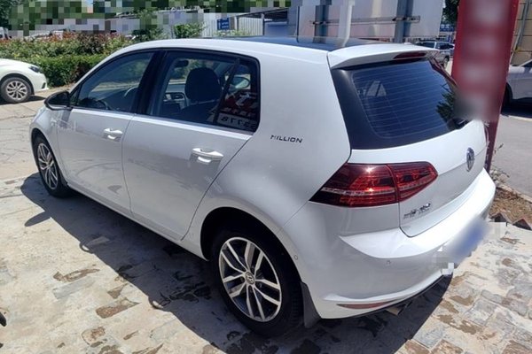 Volkswagen Golf 2017, 134100 км, за 8841 USD
