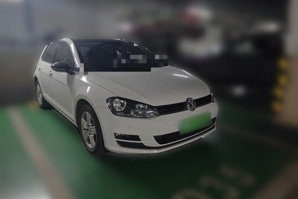 Volkswagen Golf 2017, 60300 км, за 9536 USD