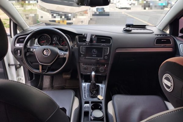 Volkswagen Golf 2017, 78000 км, за 8851 USD - фото 10
