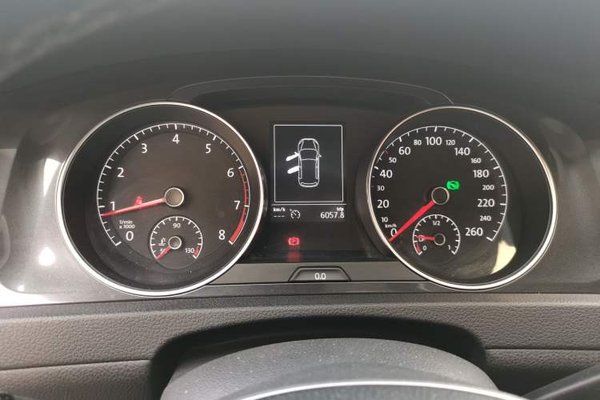Volkswagen Golf 2017, 78000 км, за 8851 USD - фото 12