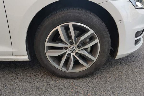 Volkswagen Golf 2017, 78000 км, за 8851 USD - фото 8