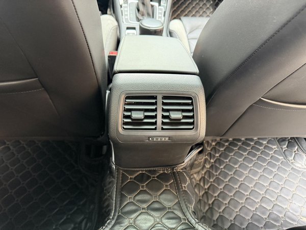 Volkswagen Golf 2017, 88700 км, за 10554 USD - фото 36