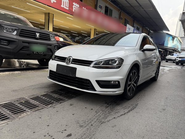 Volkswagen Golf · 2017 год