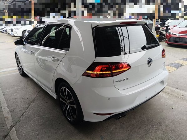 Volkswagen Golf 2017, 88700 км, за 10554 USD