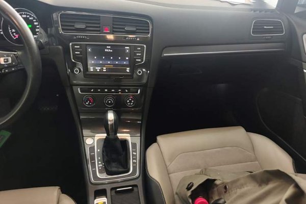 Volkswagen Golf 2017, 98600 км, за 8757 USD - фото 15