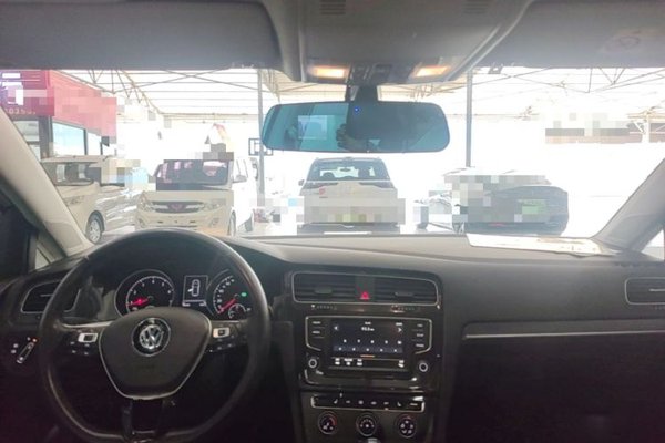 Volkswagen Golf 2017, 98600 км, за 8757 USD - фото 12