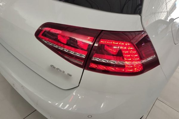 Volkswagen Golf 2017, 98600 км, за 8757 USD - фото 9