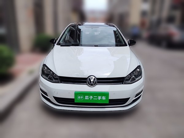 Volkswagen Golf 2017, 93600 км, за 7875 USD
