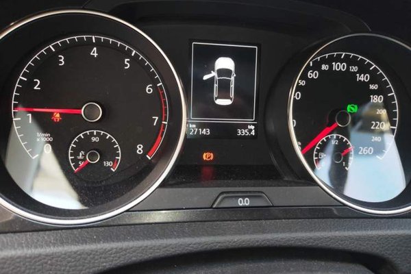 Volkswagen Golf 2018, 27200 км, за 8512 USD - фото 9