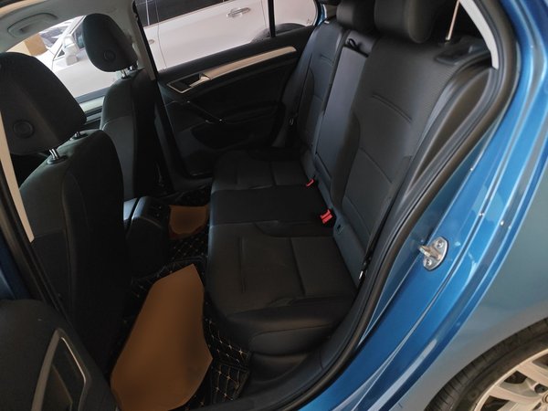 Volkswagen Golf 2018, 47400 км, за 9779 USD - фото 17