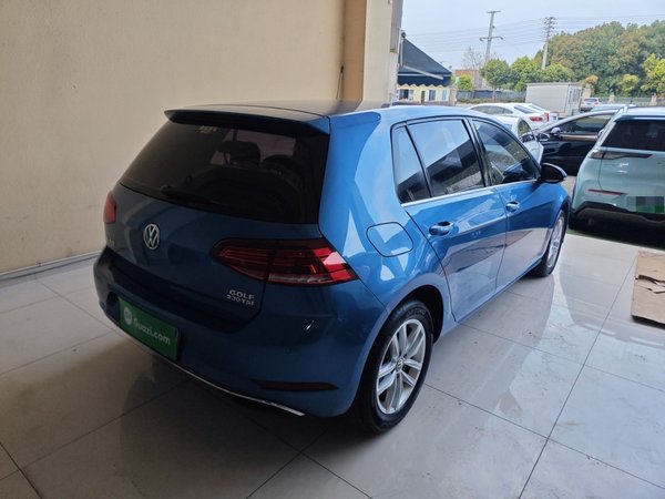 Volkswagen Golf 2018, 47400 км, за 9779 USD
