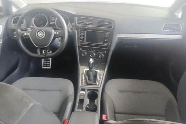 Volkswagen Golf 2018, 104100 км, за 8994 USD - фото 12