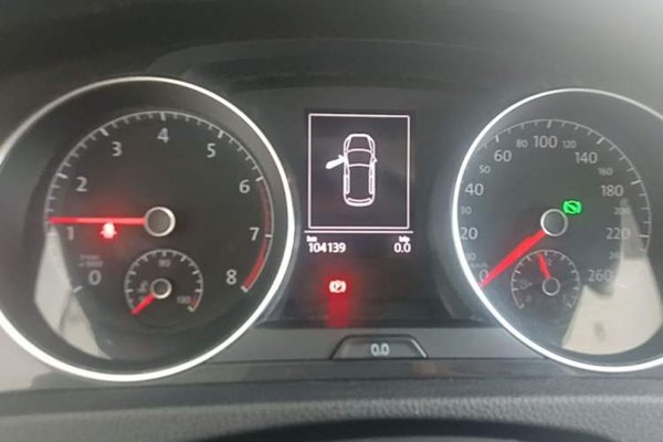 Volkswagen Golf 2018, 104100 км, за 8994 USD - фото 14
