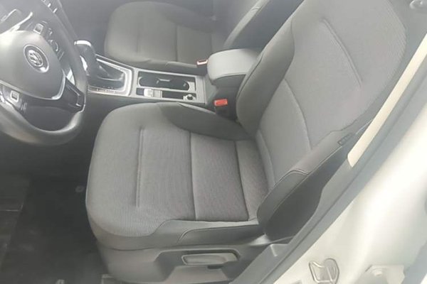 Volkswagen Golf 2018, 104100 км, за 8994 USD - фото 17