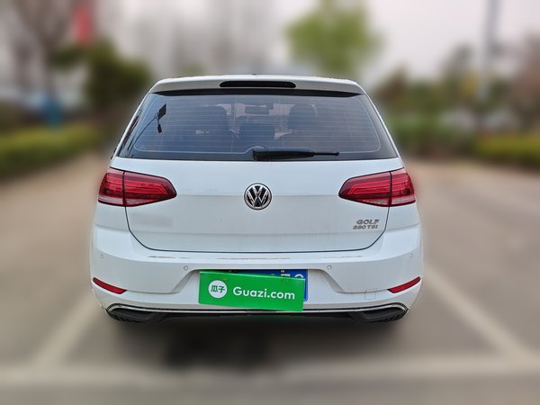 Volkswagen Golf · 2018 год