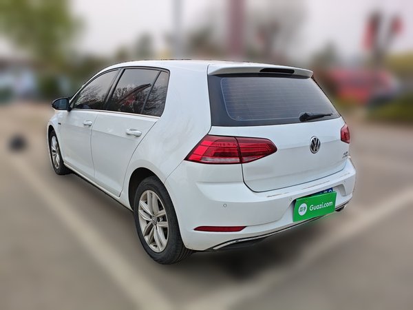 Volkswagen Golf 2018, 107899 км, за 8710 USD