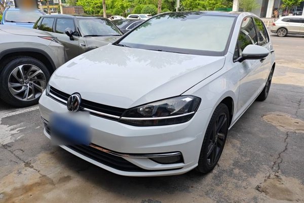 Volkswagen Golf · 2018 год