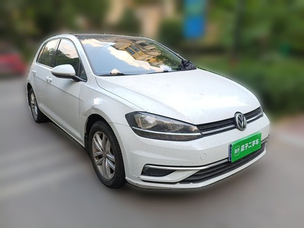 Volkswagen Golf 2018, 82700 км, за 9627 USD