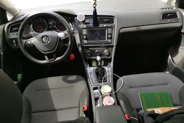Volkswagen Golf 2018, 92300 км, за 7281 USD - фото 9