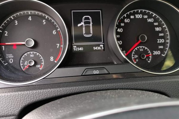 Volkswagen Golf 2018, 92300 км, за 7281 USD - фото 12