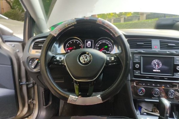 Volkswagen Golf 2018, 118200 км, за 8323 USD
