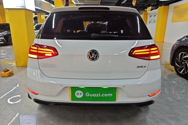 Volkswagen Golf 2018, 116400 км, за 9519 USD