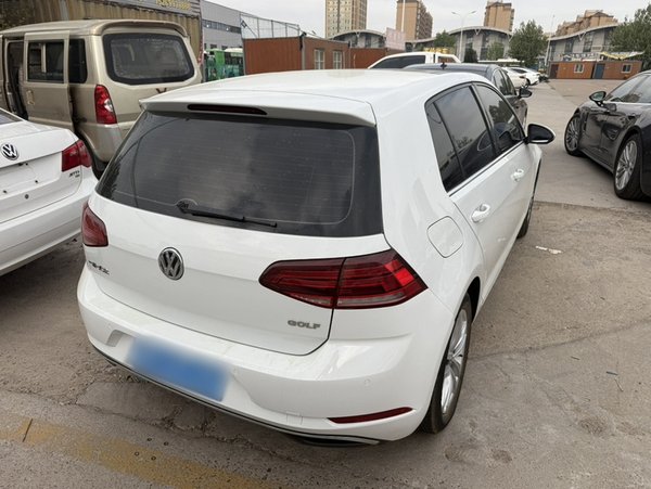 Volkswagen Golf 2018, 133700 км, за 9010 USD - фото 7