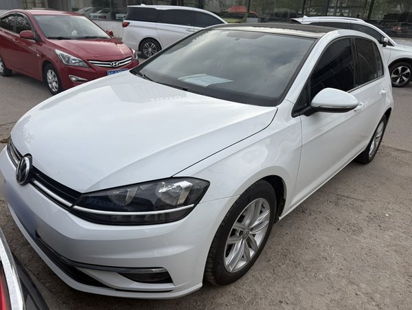 Volkswagen Golf · 2018 год