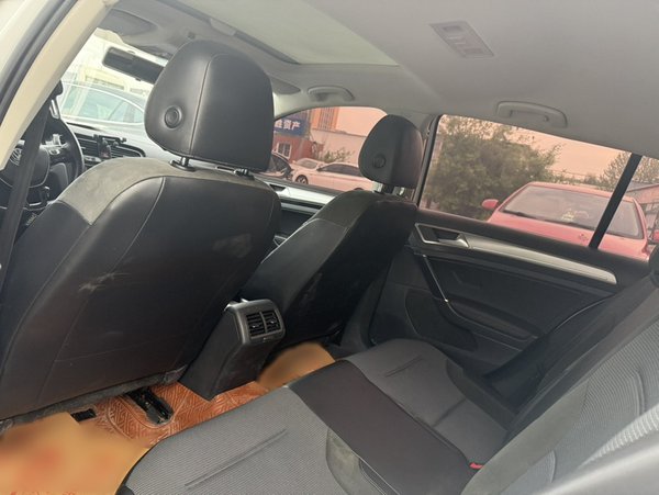 Volkswagen Golf 2018, 133700 км, за 9010 USD - фото 13