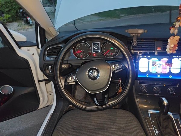 Volkswagen Golf 2018, 29900 км, за 9095 USD - фото 11