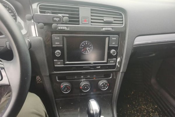 Volkswagen Golf 2018, 66600 км, за 10025 USD - фото 12