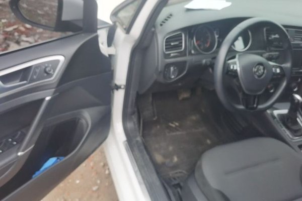 Volkswagen Golf 2018, 66600 км, за 10025 USD - фото 19