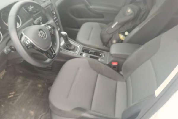 Volkswagen Golf 2018, 66600 км, за 10025 USD - фото 14