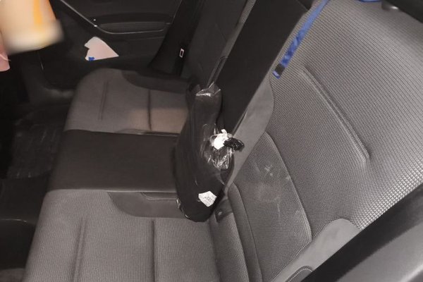 Volkswagen Golf 2018, 72300 км, за 7326 USD - фото 17