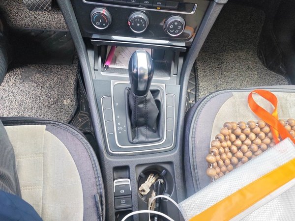 Volkswagen Golf 2018, 107000 км, за 9140 USD - фото 13