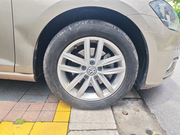 Volkswagen Golf 2018, 107000 км, за 9140 USD - фото 8