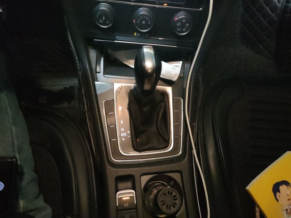 Volkswagen Golf 2019, 35100 км, за 10065 USD - фото 17