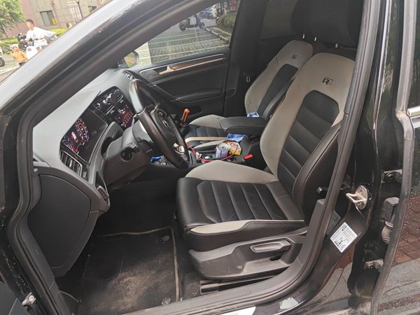 Volkswagen Golf 2019, 63200 км, за 11357 USD - фото 12