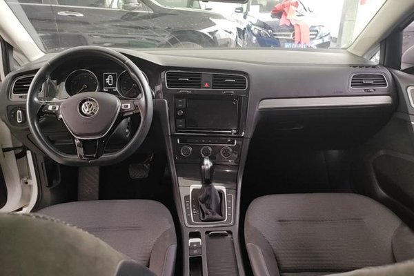 Volkswagen Golf 2019, 45000 км, за 10791 USD - фото 19
