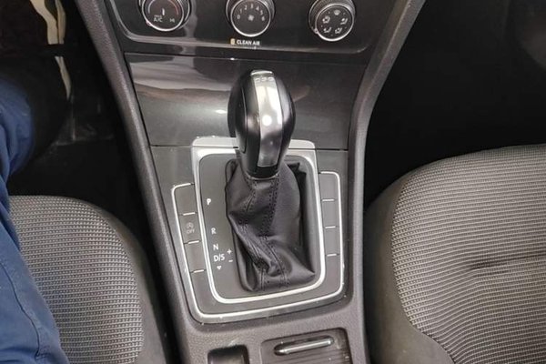 Volkswagen Golf 2019, 45000 км, за 10791 USD - фото 24