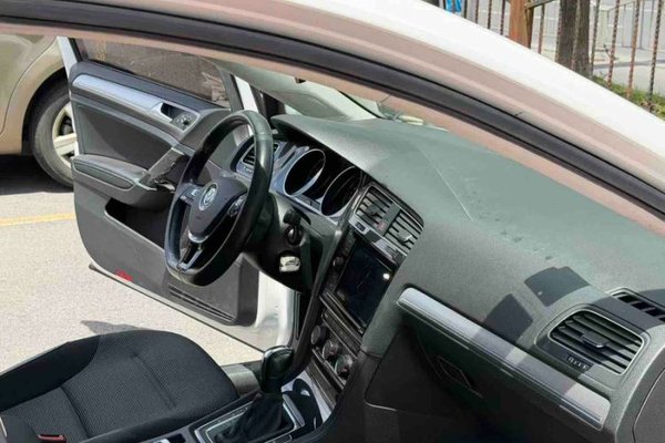 Volkswagen Golf 2019, 45000 км, за 10791 USD - фото 32