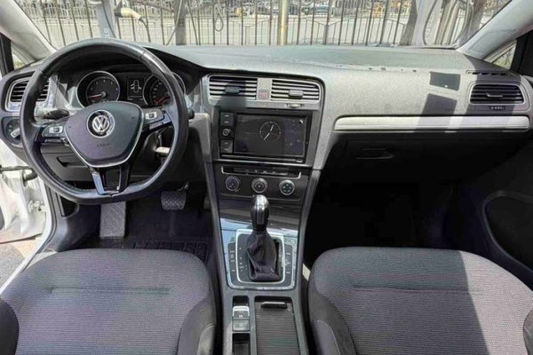 Volkswagen Golf 2019, 45000 км, за 10791 USD - фото 34