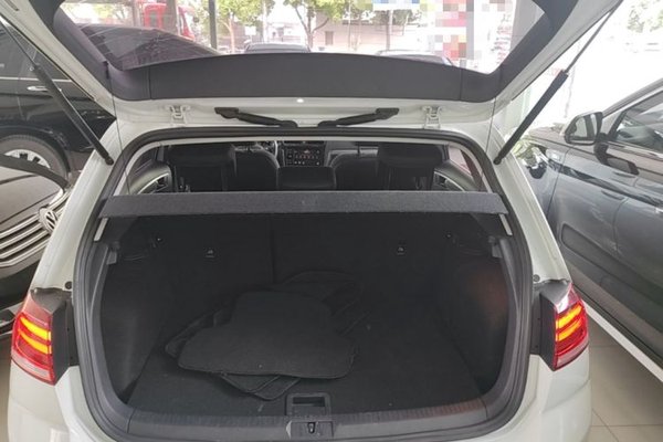 Volkswagen Golf 2019, 45000 км, за 10791 USD - фото 30