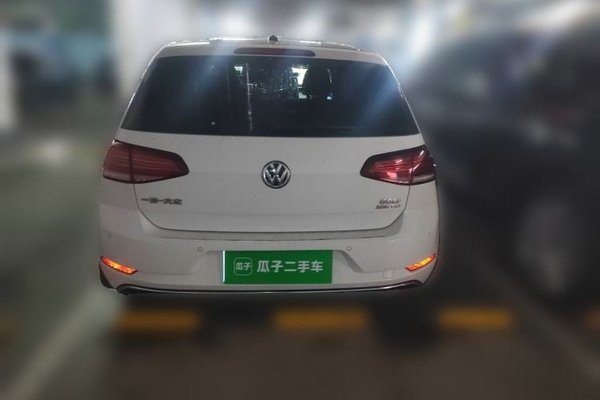 Volkswagen Golf 2019, 58600 км, за 9383 USD