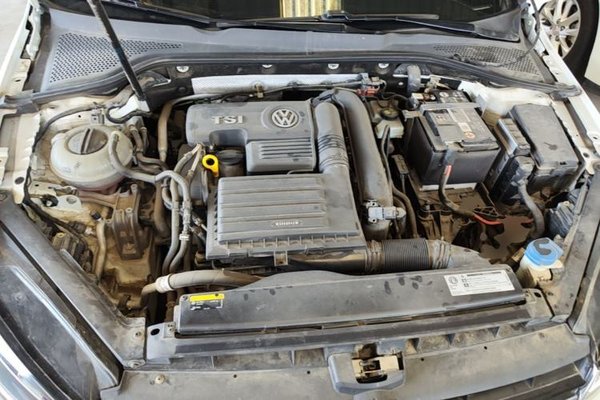 Volkswagen Golf 2019, 68500 км, за 10727 USD - фото 24