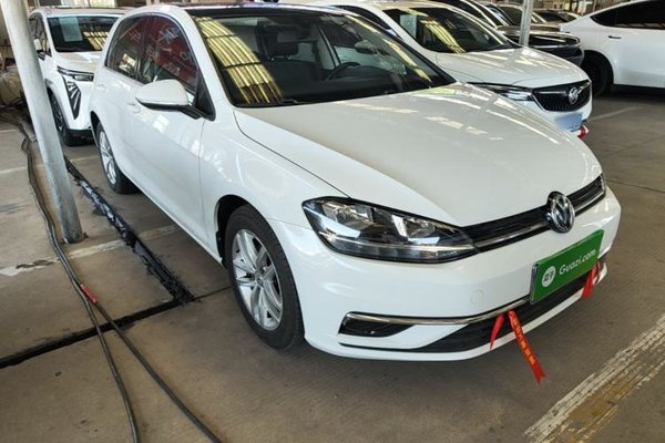 Volkswagen Golf 2019, 68500 км, за 10727 USD