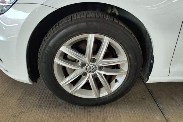 Volkswagen Golf 2019, 68500 км, за 10727 USD - фото 10