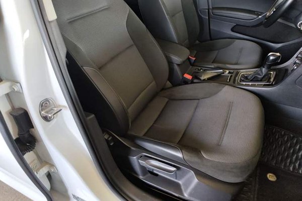 Volkswagen Golf 2019, 68500 км, за 10727 USD - фото 19