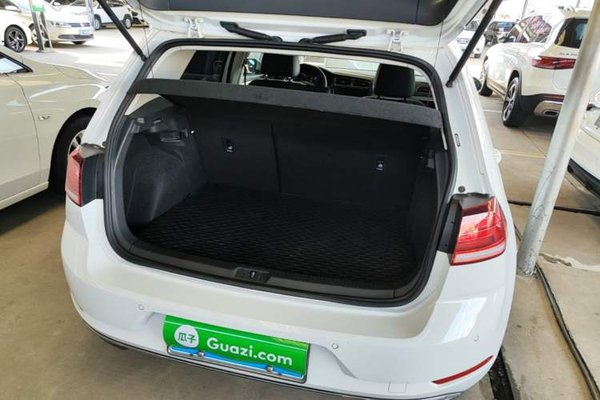 Volkswagen Golf 2019, 68500 км, за 10727 USD - фото 22
